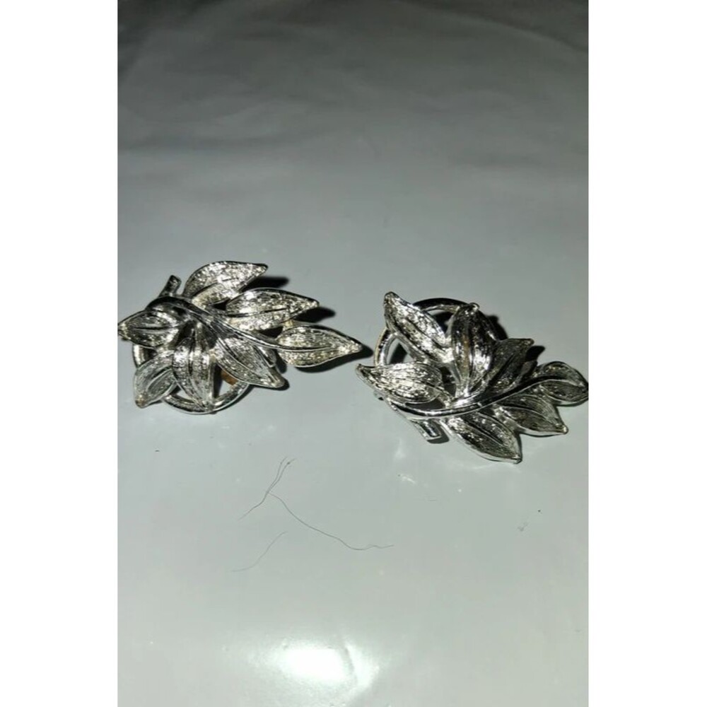Vintage Coro Clip On Silver Plated earrings -Signed